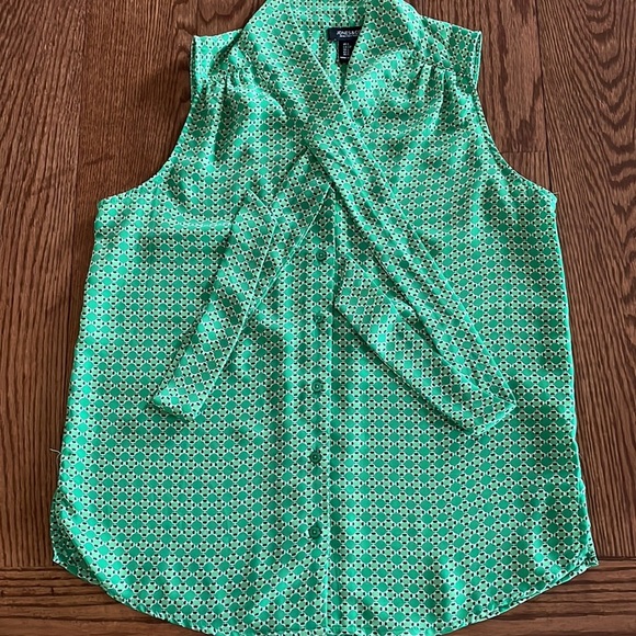 Jones & Co NW women’s button up tie neck blouse sleeveless geometric green Small - Picture 11 of 14